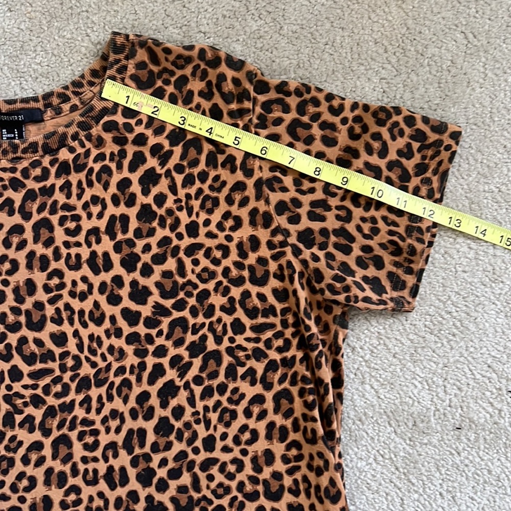 FOREVER 21 LEOPARD PRINT T-SHIRT DRESS/SIZE L - Picture 4 of 5